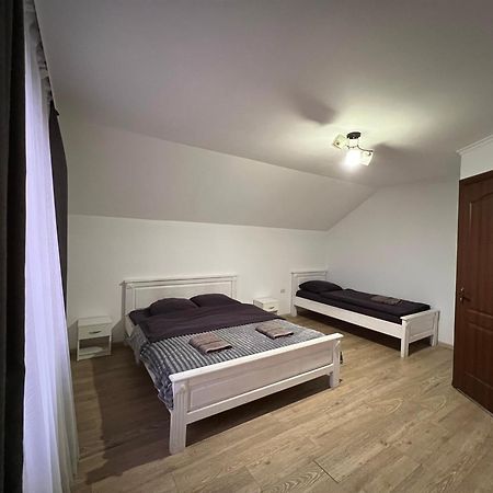 Harmony Bed & Breakfast Lazeshchyna Bagian luar foto